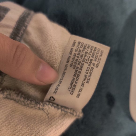 Green and Off White Camo Crop Top with Hood - Picture 5 of 5